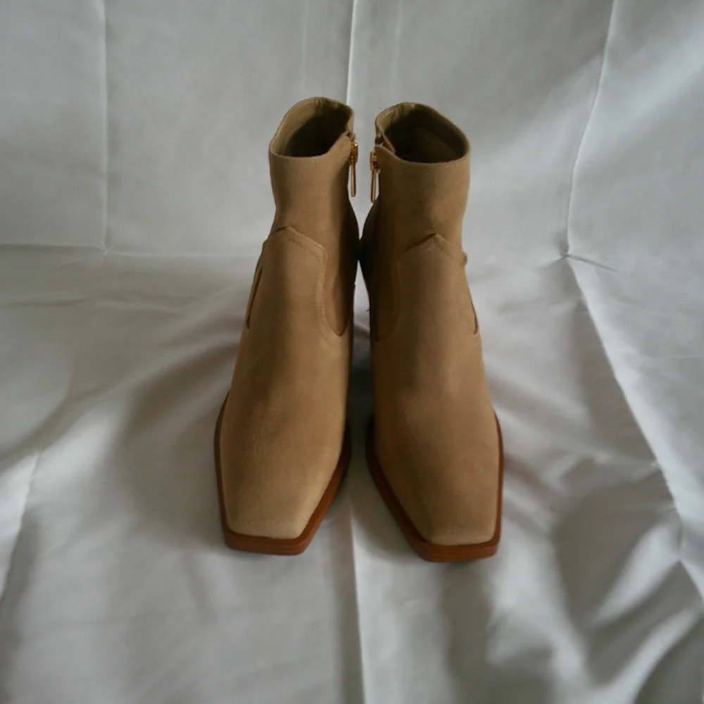 NWOT- Vince Camuto Tan Ankle Boots - Picture 3 of 9